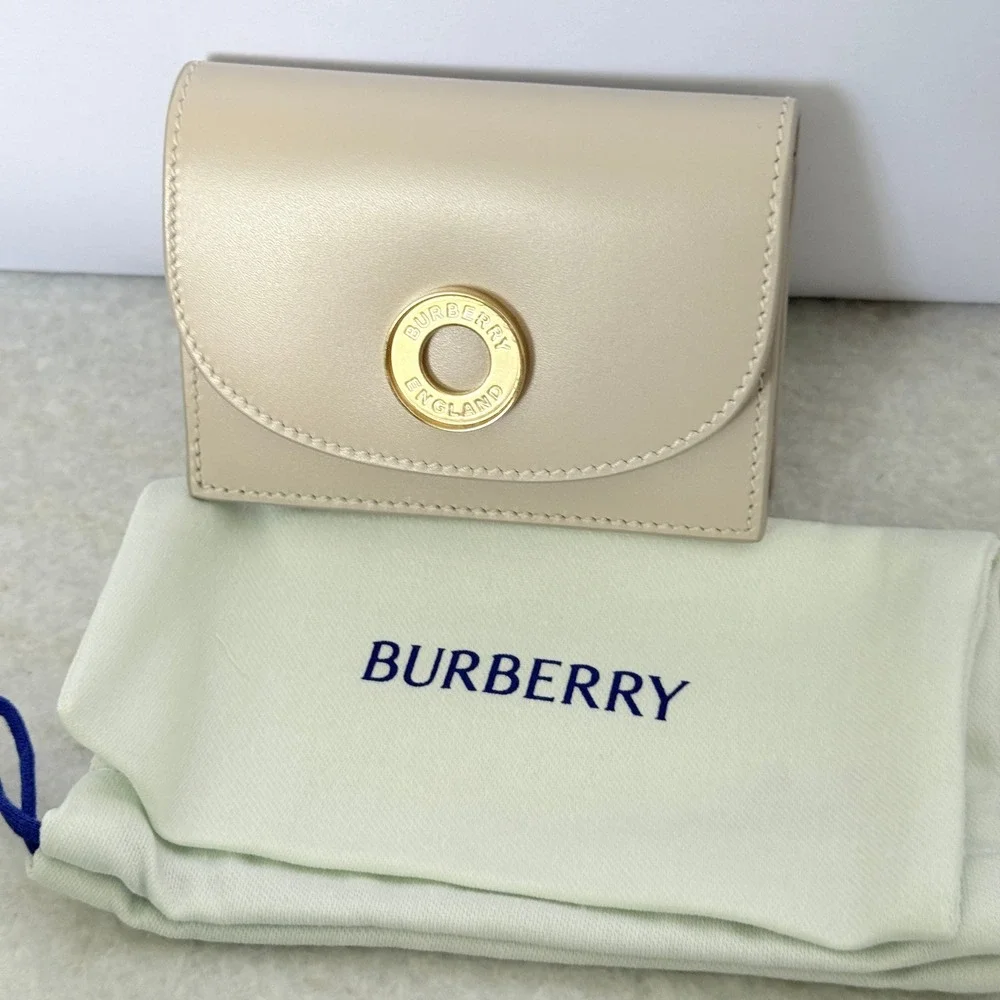 Burberry Leather‎ Folding Wallet in Limestone, 81046941
